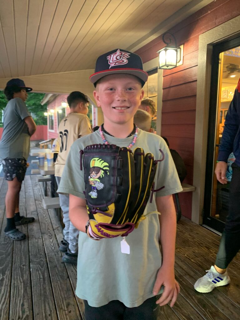 F5596866-2FAB-4F4B-A94C-C62DC7670474