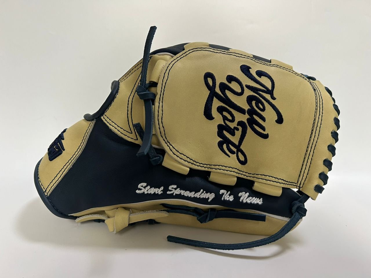 Glove