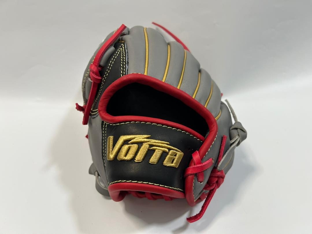 Glove